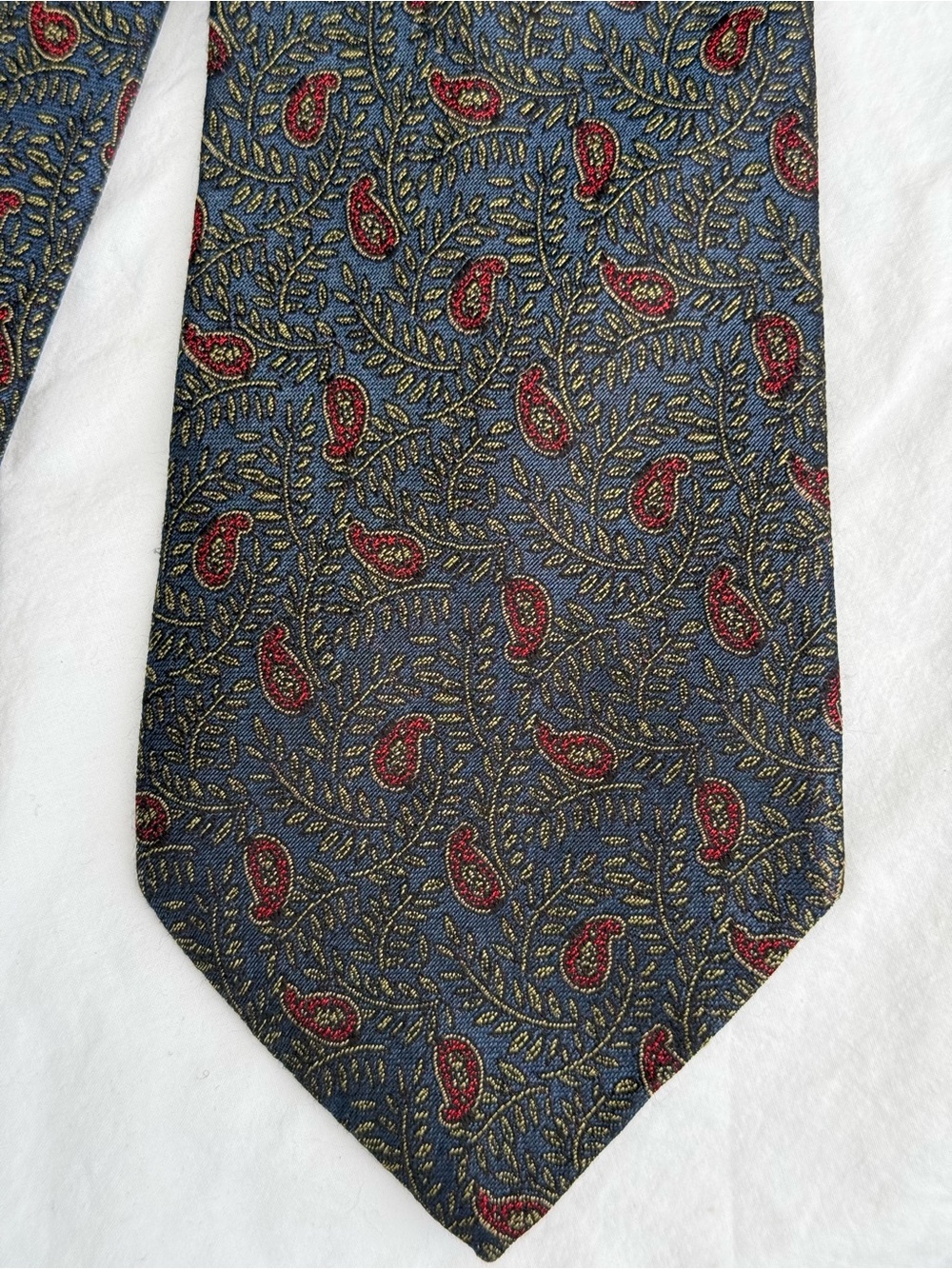 Blue Paisley Men's Tie with Red Accents
